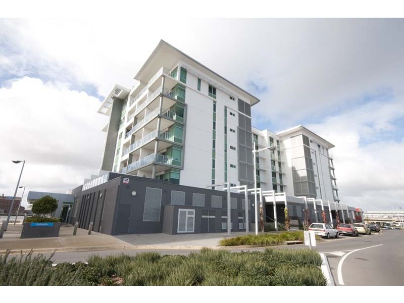Apt 502, 1-2 Tarni Court, Port Adelaide SA 5015