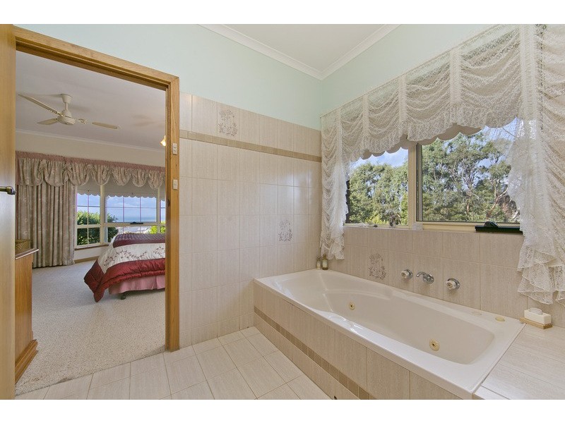 39 Ferrier Drive, Victor Harbor SA 5211