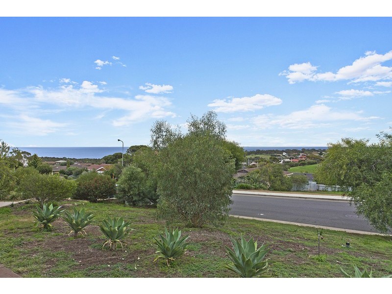11 Bounty Road, Hallett Cove SA 5158