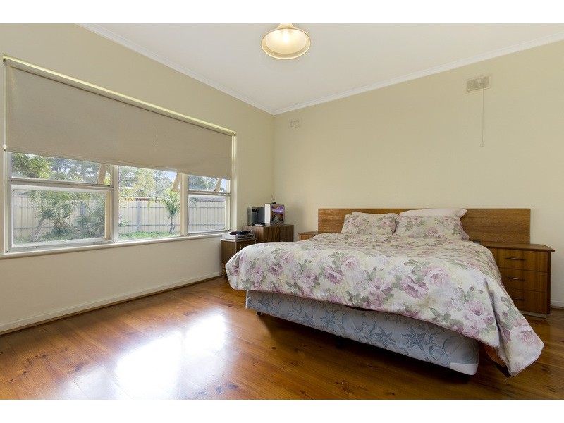 1 Robins Avenue, Findon SA 5023
