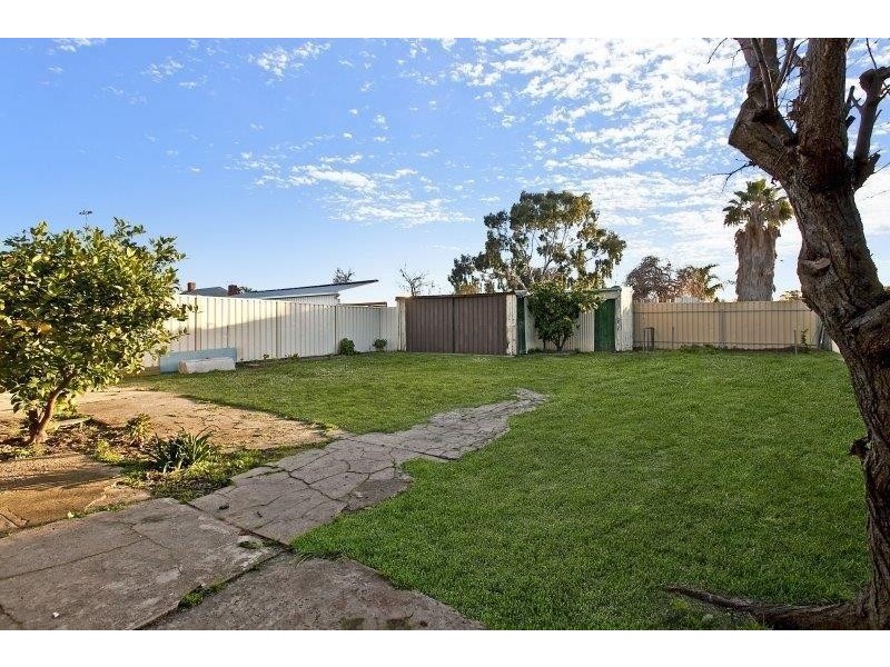 11 Gray Terrace, Rosewater SA 5013