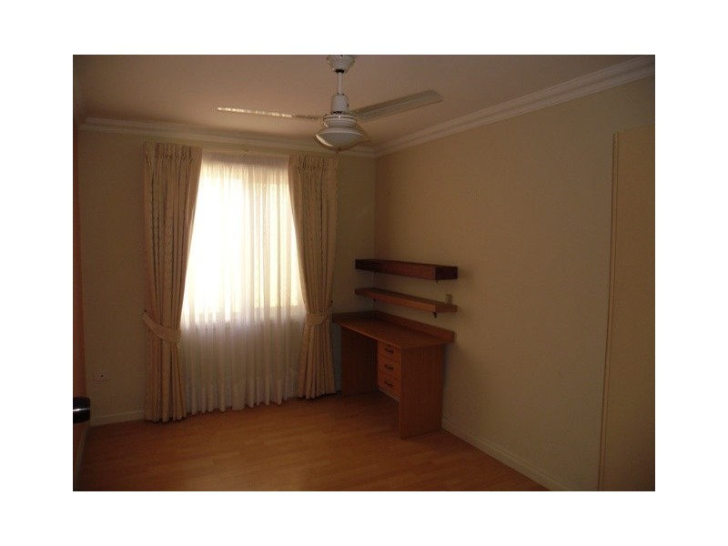 8 Ivey Street, Ottoway SA 5013