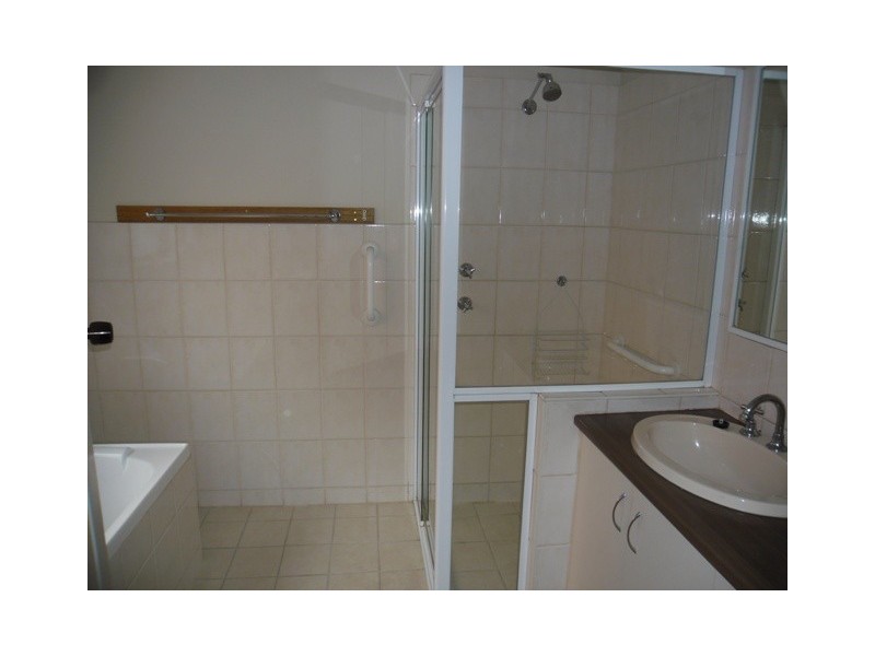 8 Ivey Street, Ottoway SA 5013