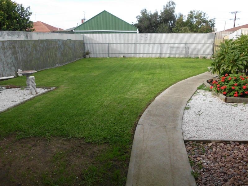 8 Ivey Street, Ottoway SA 5013