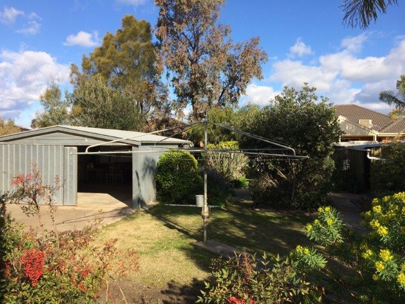 17 Russ Avenue, Seaton SA 5023