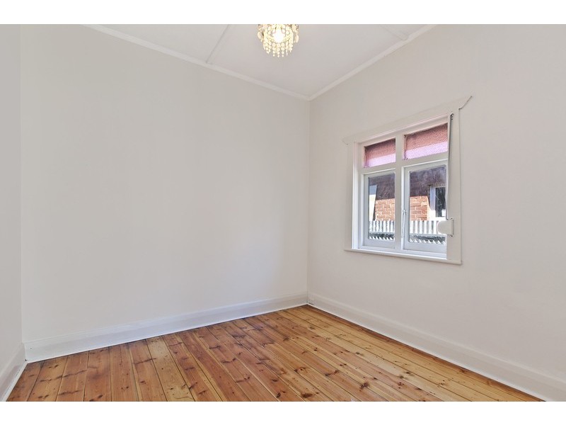 7 Pegler Street, Beverley SA 5009