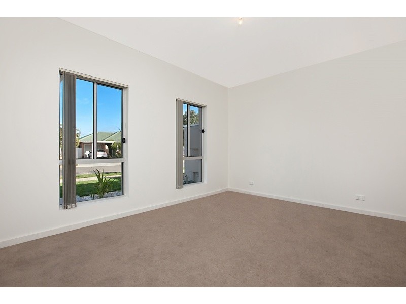 8A Lasscock Avenue, Findon SA 5023