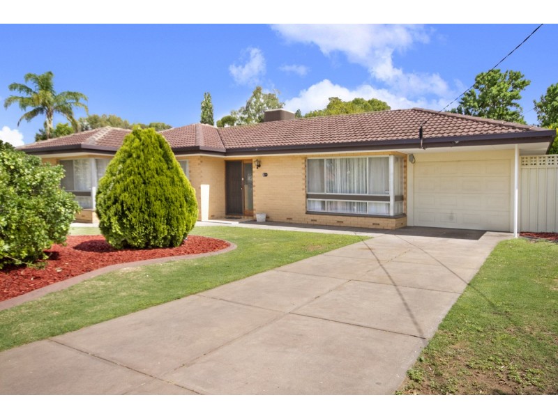 27 Iveleary Avenue, Salisbury East SA 5109