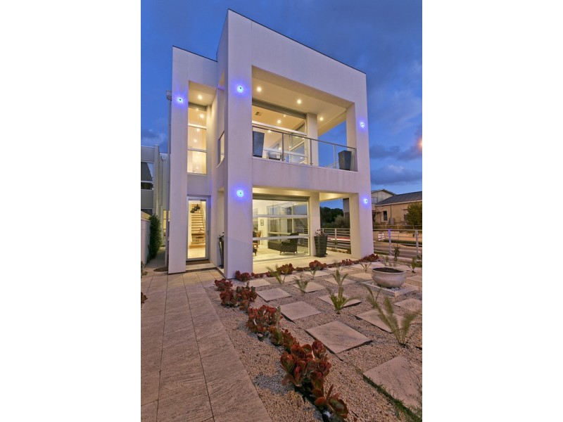 508 Seaview Road, Grange SA 5022