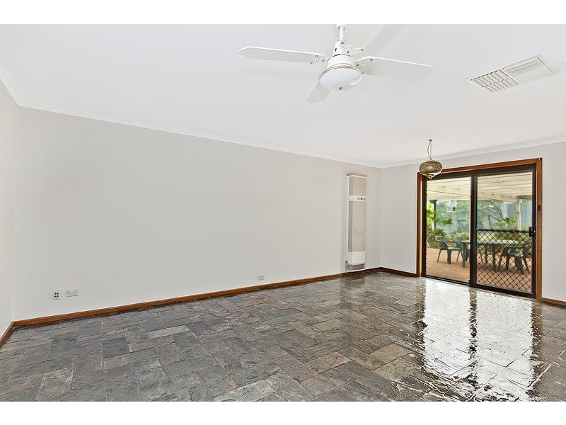 3 Stanbury Avenue, Happy Valley SA 5159