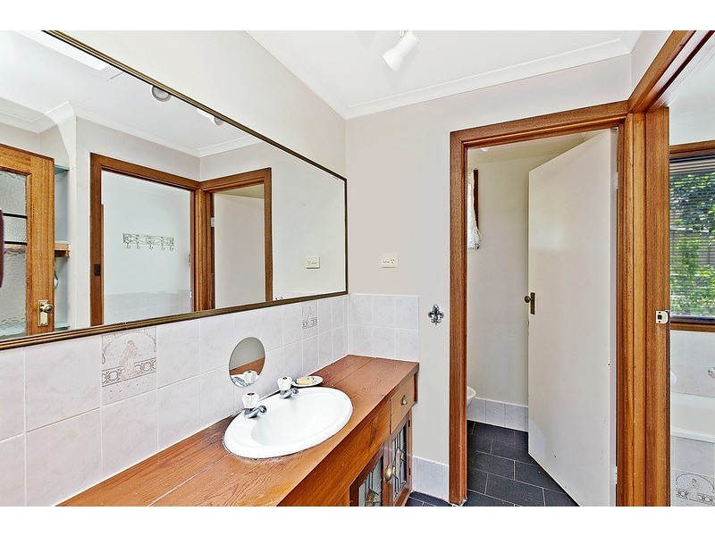 3 Stanbury Avenue, Happy Valley SA 5159