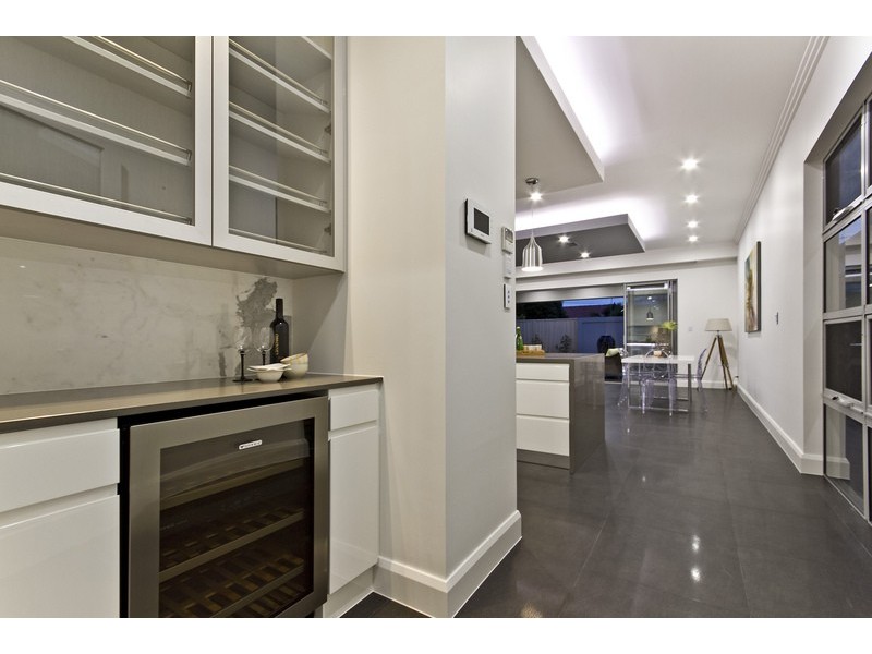 7A Lexington Road, Henley Beach South SA 5022