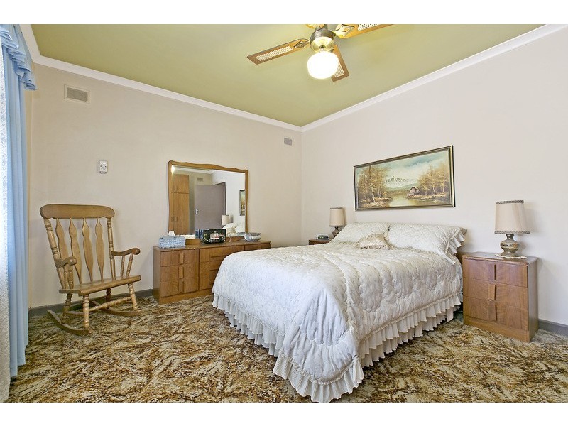 96 Strathfield Terrace, Largs North SA 5016