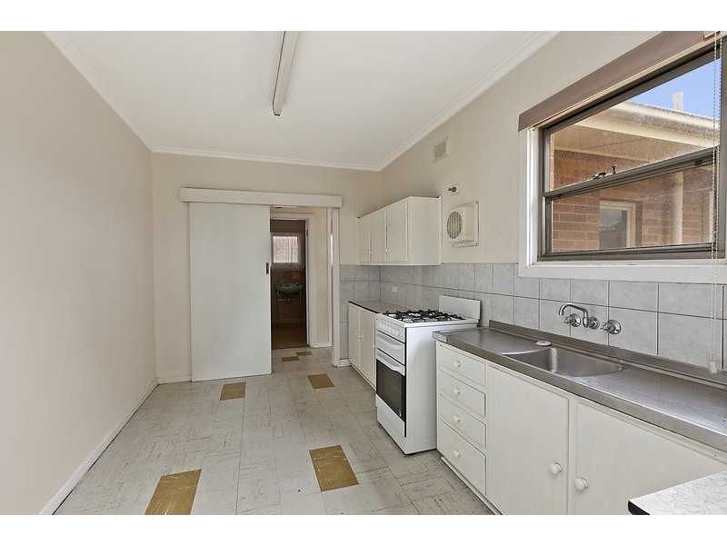 24 Kingswood Crescent, Lockleys SA 5032