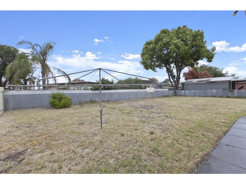 24 Kingswood Crescent, Lockleys SA 5032