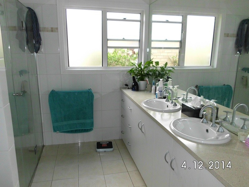 50 Yurilla Drive, Bellevue Heights SA 5050