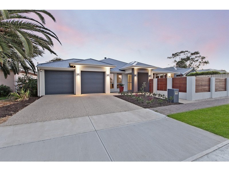 31 HMAS Australia Rd, Henley Beach South SA 5022