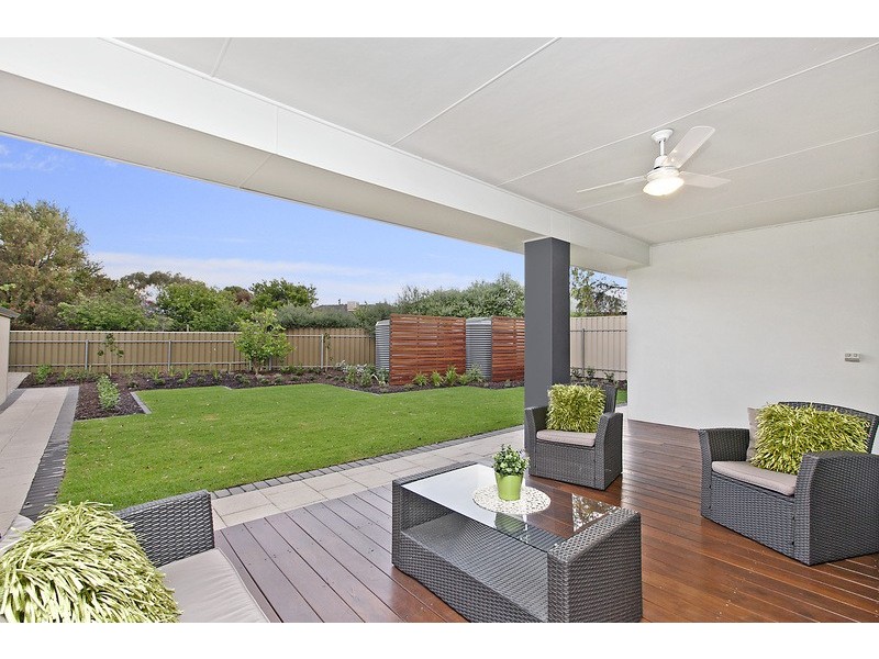 31 HMAS Australia Rd, Henley Beach South SA 5022