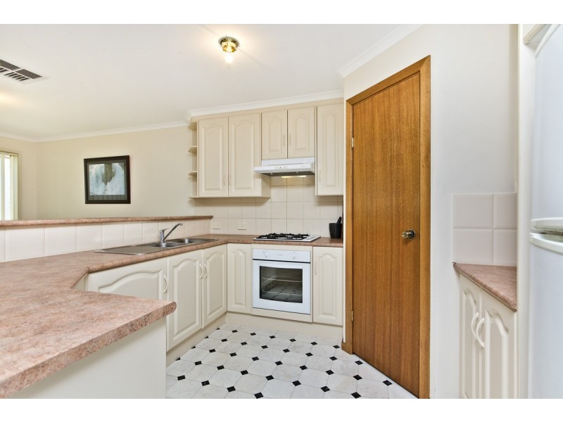 21 Somerset Avenue, Redwood Park SA 5097