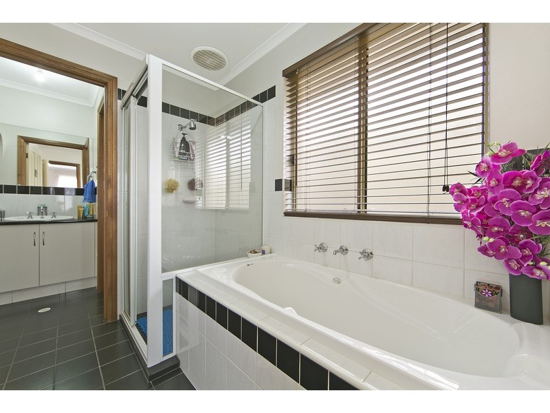 16 Kalyvas Drive, Munno Para West SA 5115