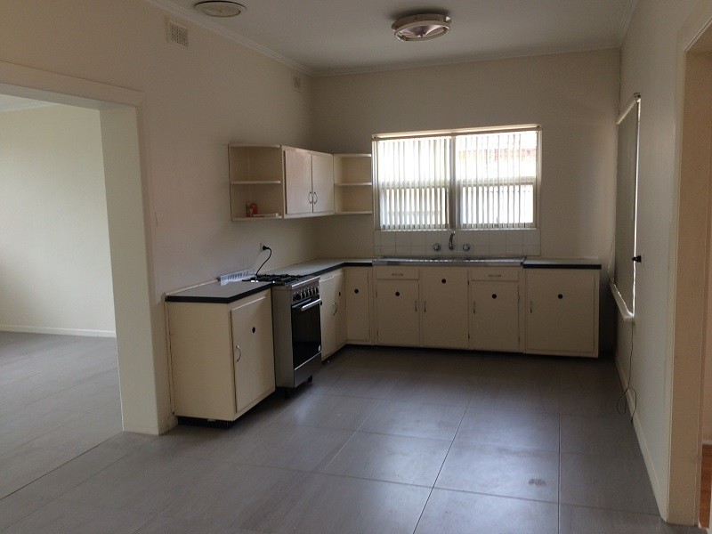 61 Kingborn Avenue, Seaton SA 5023