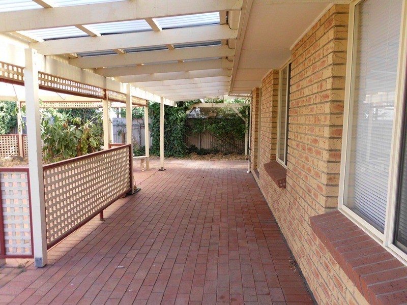 2 Marlborough Crescent, Fulham Gardens SA 5024