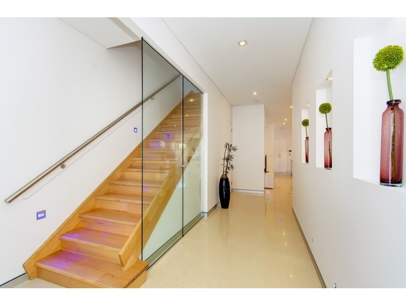 4A Hoover Road, Henley Beach South SA 5022