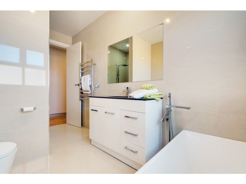 4A Hoover Road, Henley Beach South SA 5022