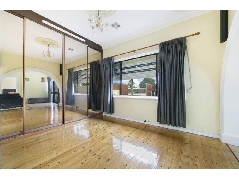 554 Regency Road, Broadview SA 5083