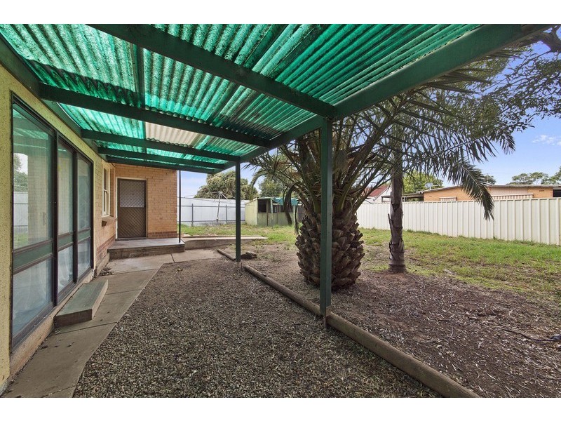 17 Crittenden Road, Smithfield Plains SA 5114