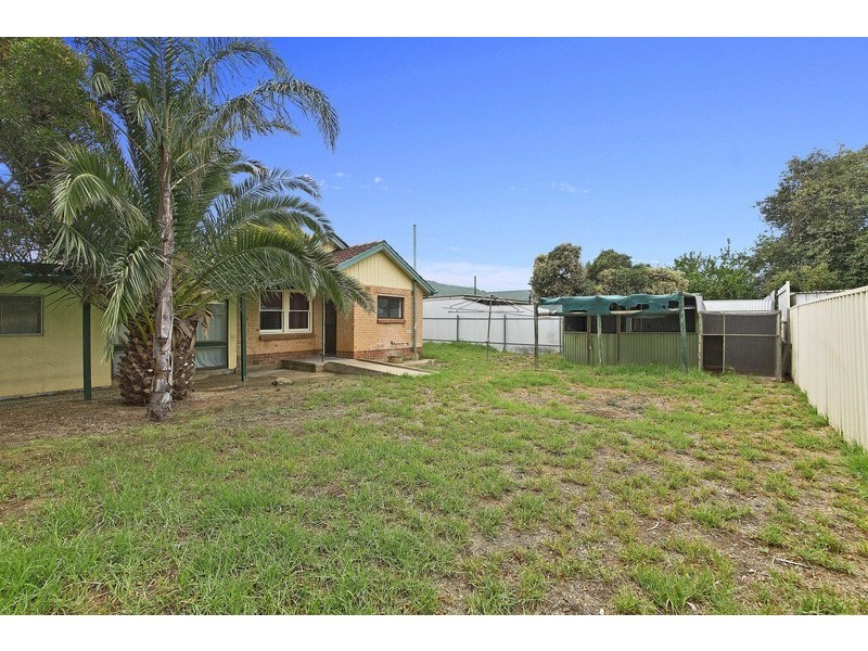 17 Crittenden Road, Smithfield Plains SA 5114