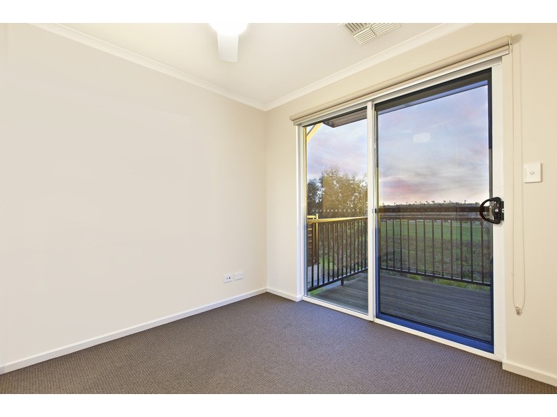 2/2 Euston  Walk, Mawson Lakes SA 5095