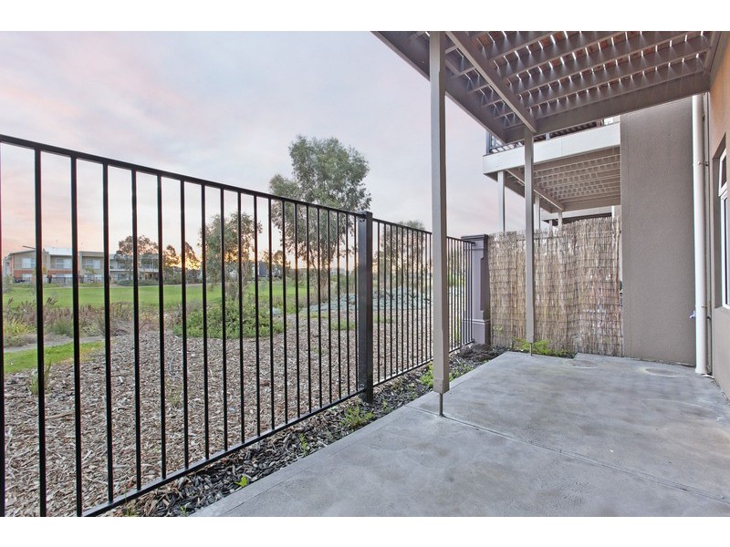 2/2 Euston  Walk, Mawson Lakes SA 5095