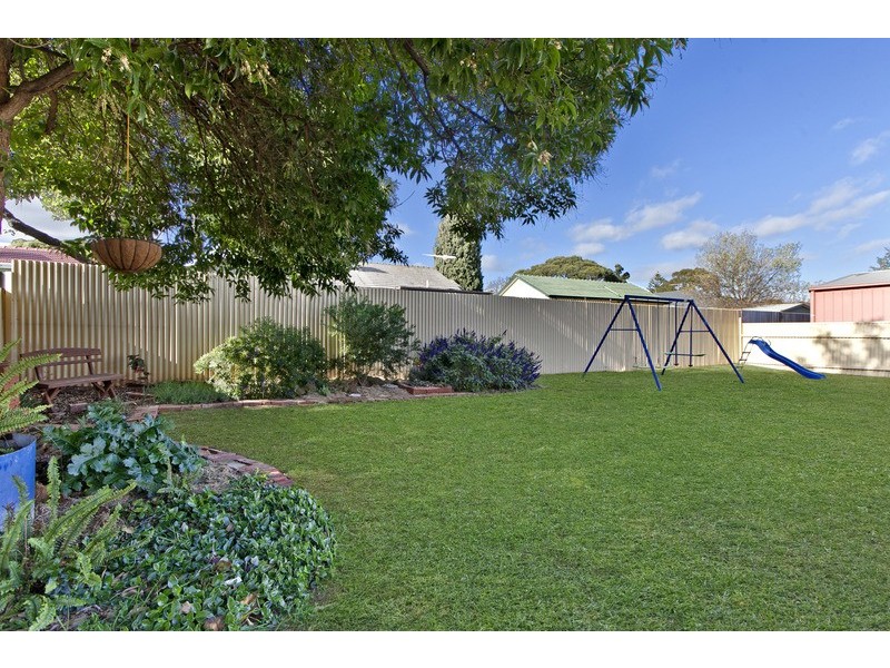 18 Crisp Road, Elizabeth Downs SA 5113