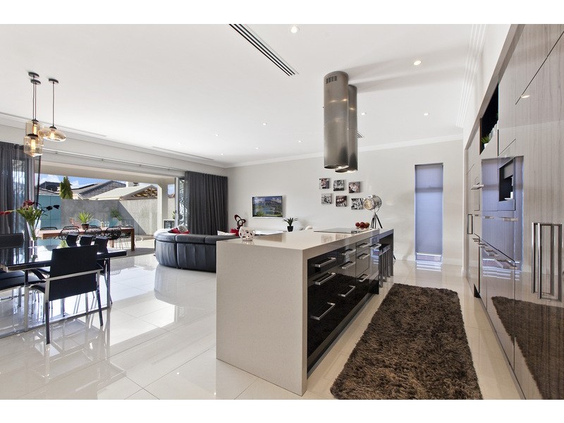 8 Keating Court, West Lakes Shore SA 5020