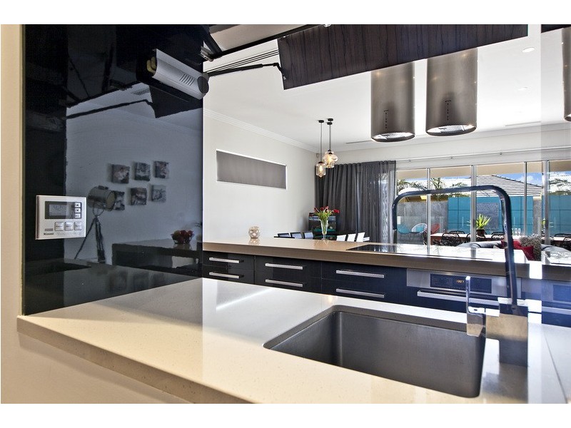 8 Keating Court, West Lakes Shore SA 5020