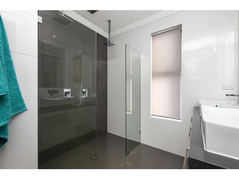 8 Keating Court, West Lakes Shore SA 5020