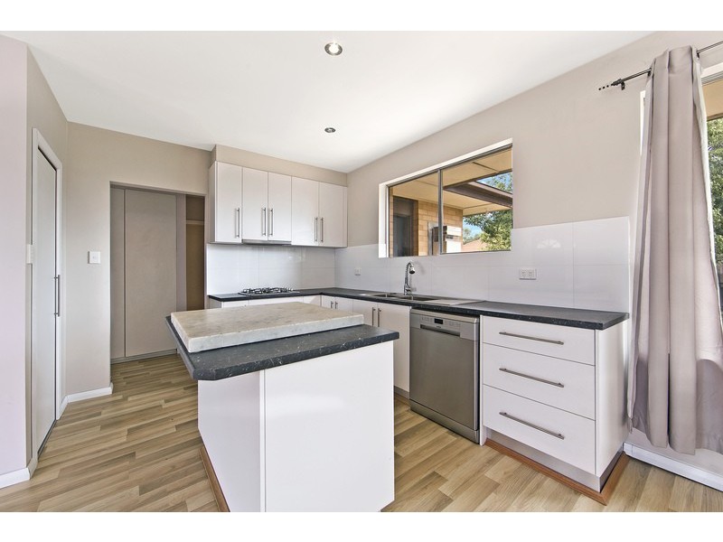 7 Balmoral Street, Hillcrest SA 5086