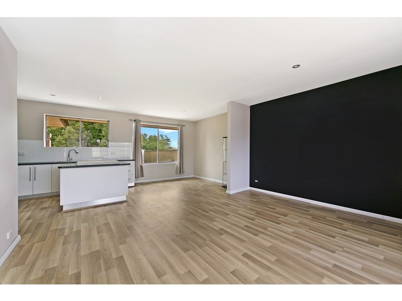 7 Balmoral Street, Hillcrest SA 5086