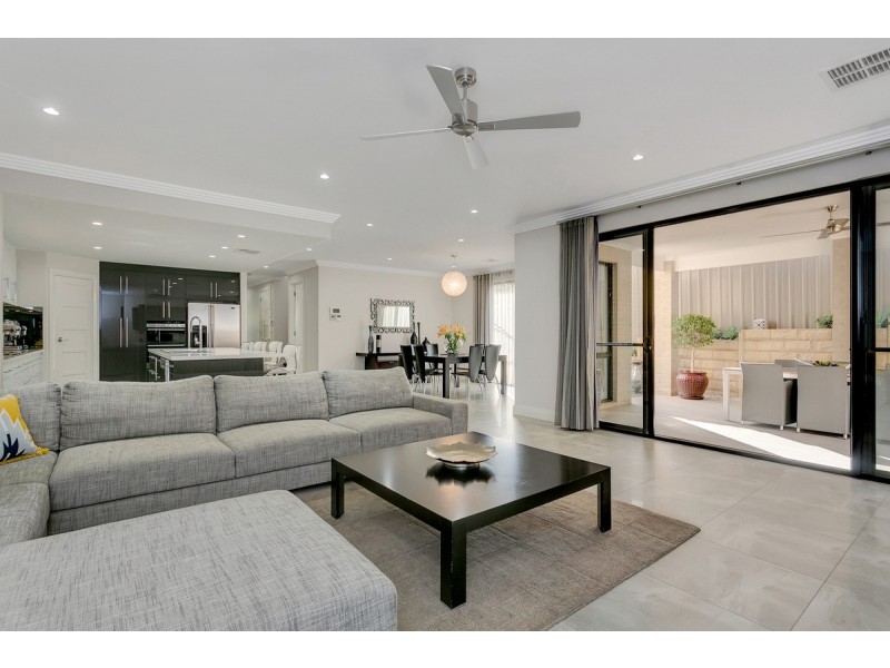 17 Lindsay Street, Highbury SA 5089