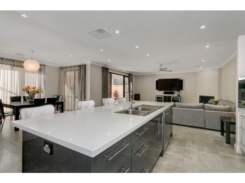 17 Lindsay Street, Highbury SA 5089