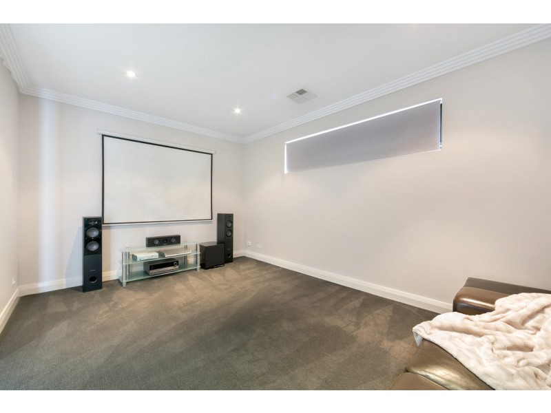 17 Lindsay Street, Highbury SA 5089