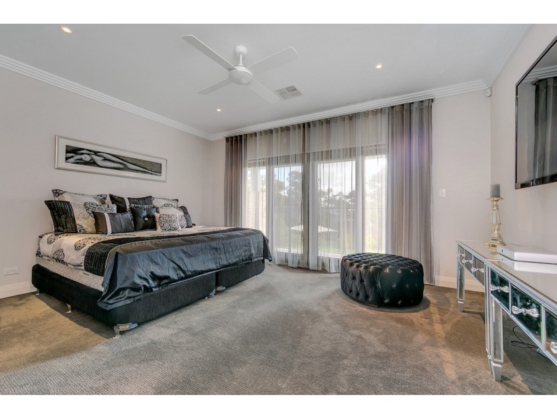 17 Lindsay Street, Highbury SA 5089