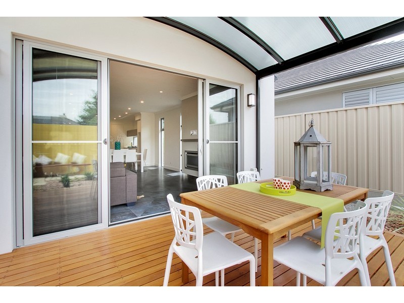 6B Yorktown Crescent, Henley Beach South SA 5022