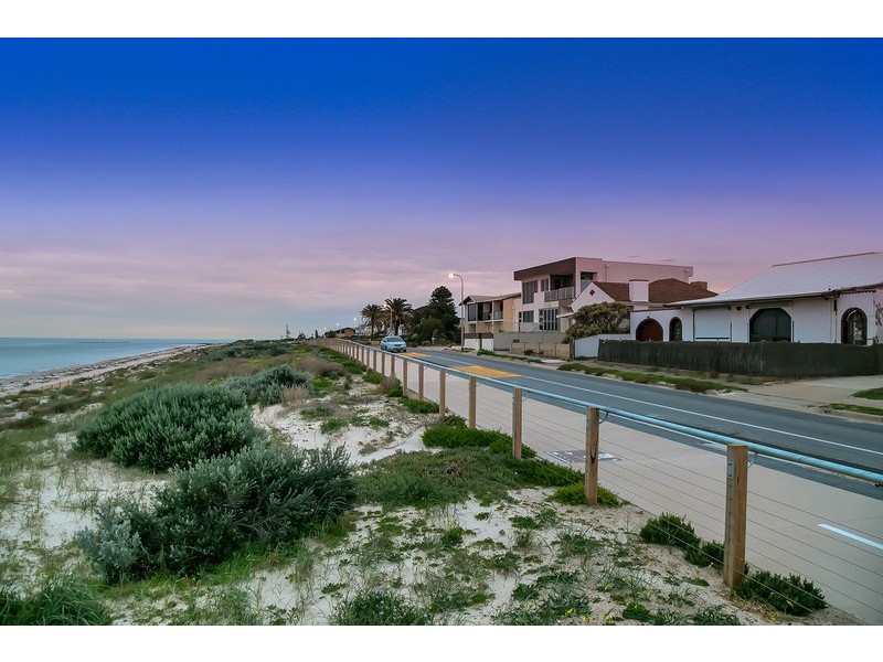 375 Esplanade, Semaphore Park SA 5019