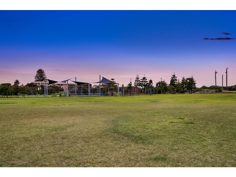 375 Esplanade, Semaphore Park SA 5019