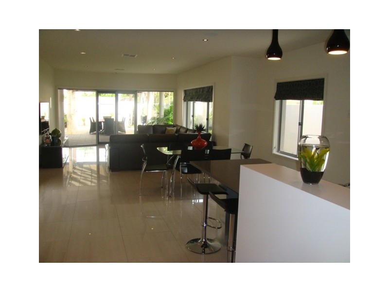 15 Westmoreland Road, Grange SA 5022