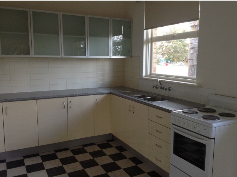 6 Dorothea St, Christies Beach SA 5165