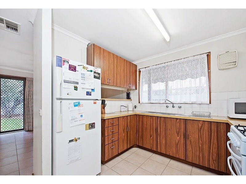 15 Sharon Ave, Parafield Gardens SA 5107