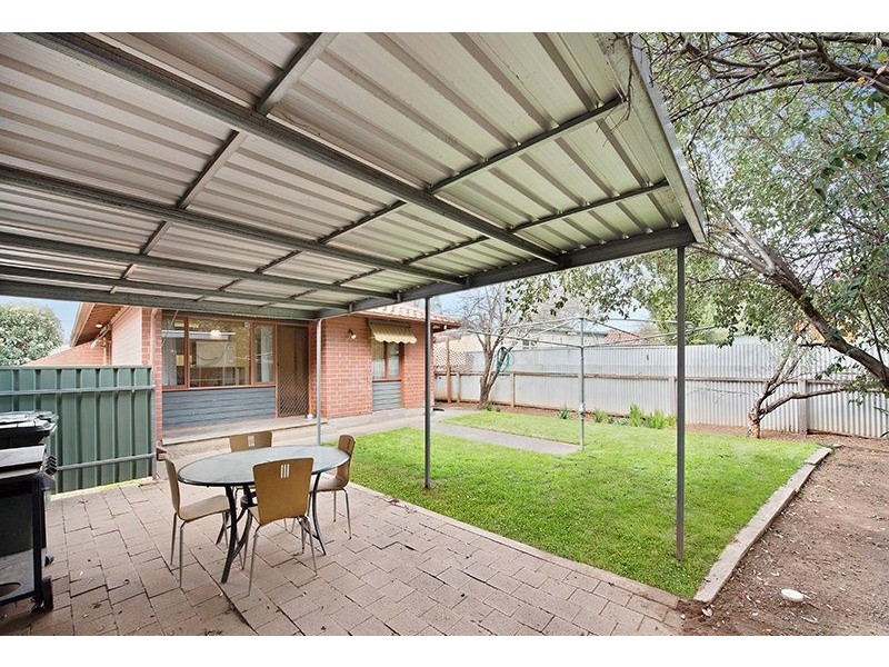 15 Sharon Ave, Parafield Gardens SA 5107